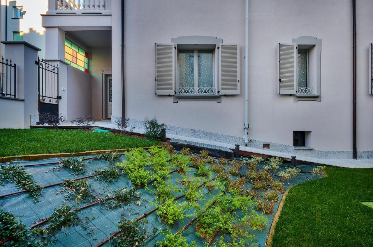 Villa Liberty Lecco Exteriör bild