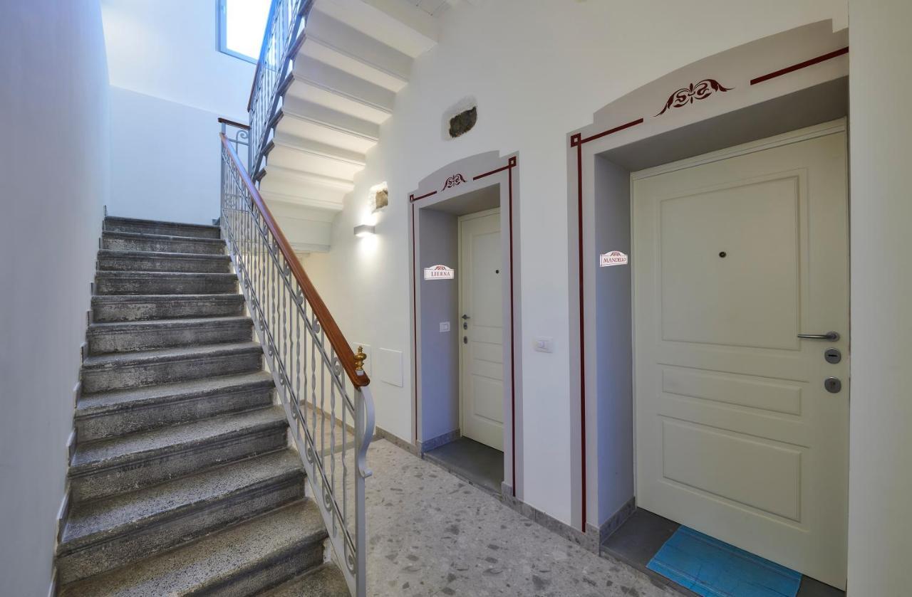 Villa Liberty Lecco Exteriör bild